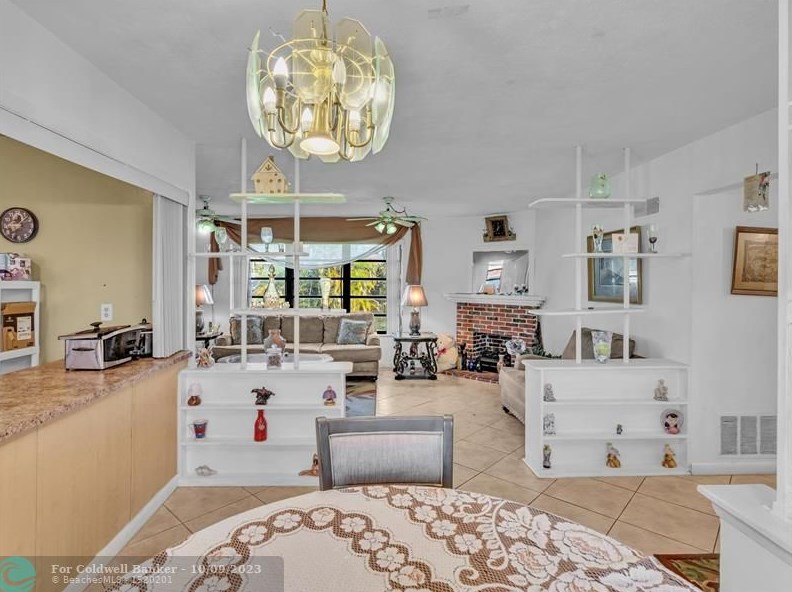 4841 175 Ter, Miami FL 33056-3612 exterior