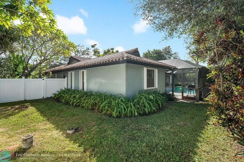 91 12th Way, Boca Raton FL  33486-4453 exterior