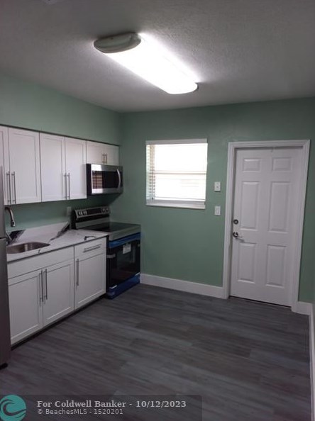 1861 161 St, Miami FL  33162-4817 exterior