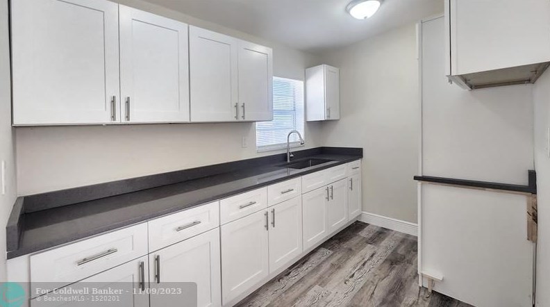 91 Loquat Tree Dr, Lake Worth FL  33462-5115 exterior