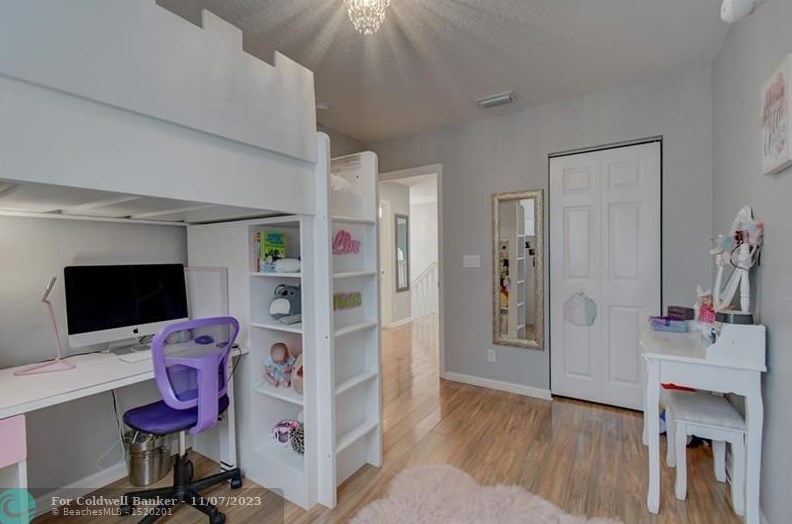 4104 Plumbago Pl, Lake Worth FL  33462-3420 exterior