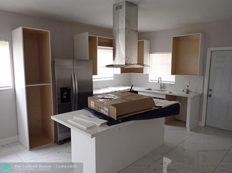 2241 62nd Ave, Hollywood FL  33024-4229 exterior