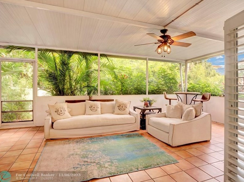 737 Hollywood Blvd, Hollywood FL 33021-6941 exterior