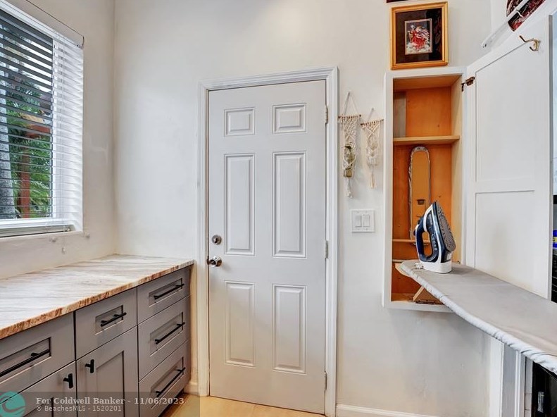 737 Hollywood Blvd, Hollywood FL 33021-6941 exterior