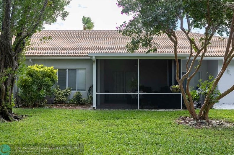 4741 12th Pl, Pompano Beach FL  33442-8223 exterior