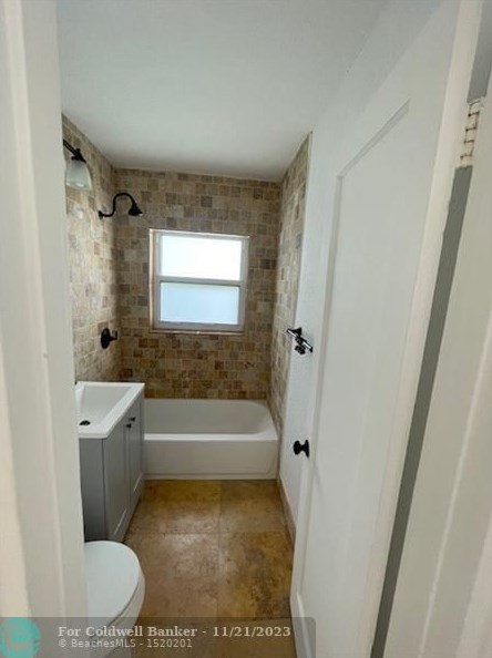 1453 Plunkett St, Hollywood FL  33020-6431 exterior