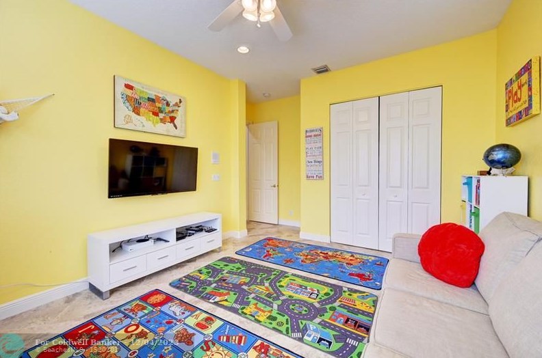 10941 67th Pl, Pompano Beach FL  33076-3823 exterior