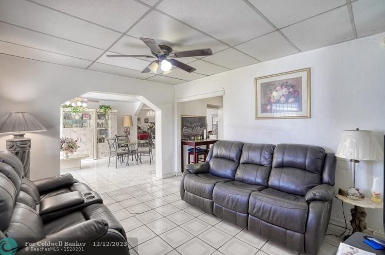 2515 161st St, Miami FL  33054-6537 exterior