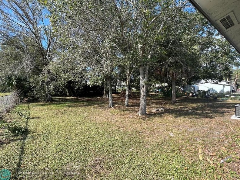 1605 7th Ave, Okeechobee FL  34972-4325 exterior