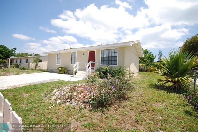 1490 3rd St, Boynton Beach FL  33435-5912 exterior