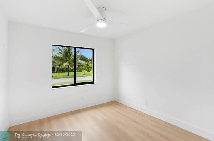 6256 Saxon Blvd, West Palm Beach FL  33417-5436 exterior