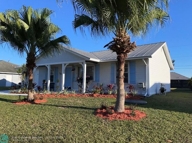 810 Commonwealth Rd, Fort Pierce FL  34953-2349 exterior