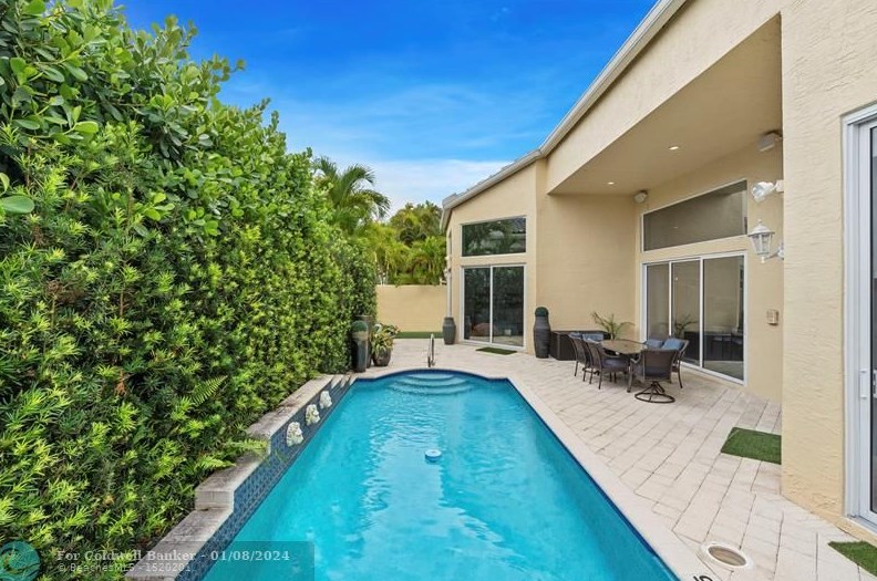 6550 Somerset Cir, Boca Raton FL  33496-4021 exterior