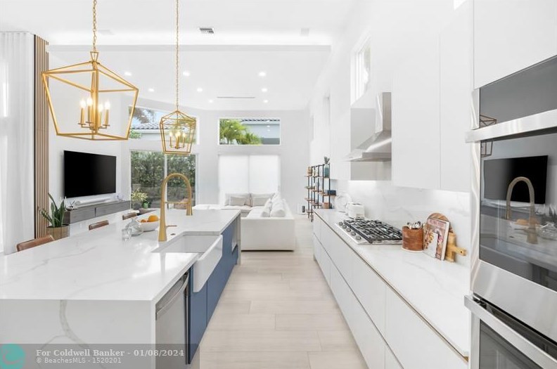 6550 Somerset Cir, Boca Raton FL  33496-4021 exterior