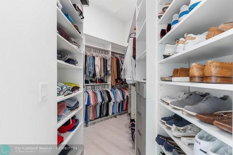 6550 Somerset Cir, Boca Raton FL  33496-4021 exterior