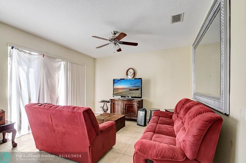 5480 Queenship Ct, Lake Worth FL  33463-5969 exterior