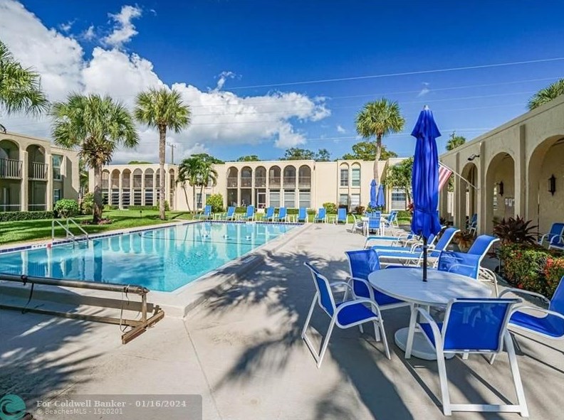 835 18th St, Vero Beach FL  32960-5403 exterior