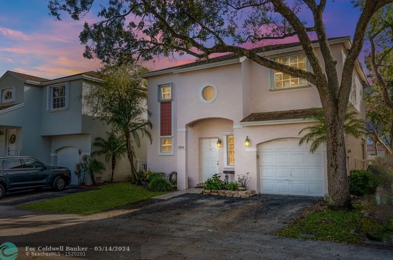 11910 12 St, Hollywood FL 33026-3874 exterior