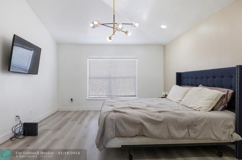 2062 Larchmont Ln, Fort Pierce FL  34984-4337 exterior