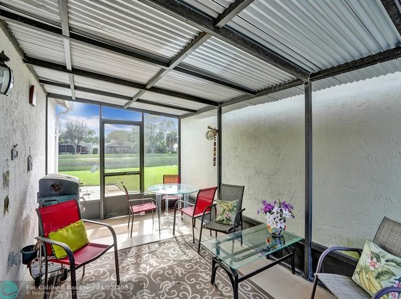 5094 Mirror Lakes Blvd, Boynton Beach FL  33472-1214 exterior