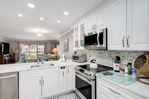 9261 Vista Del Lago, Boca Raton, FL 33428 - Photo 5