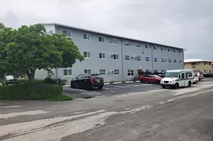 1021 NE 24th Ave, Pompano Beach, FL 33062 - Photo 15