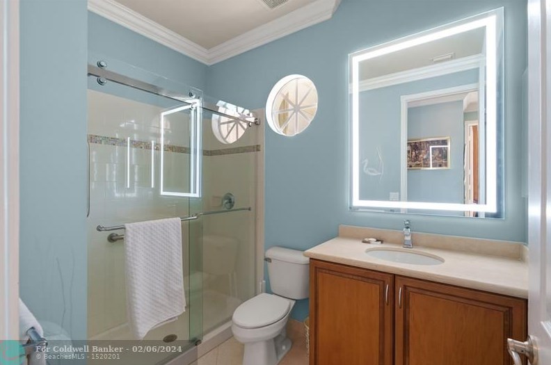 7062 Great Falls Cir, Boynton Beach FL  33437-3998 exterior