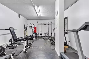 111 Golden Isles Dr, Hallandale Beach, FL 33009 - Photo 33