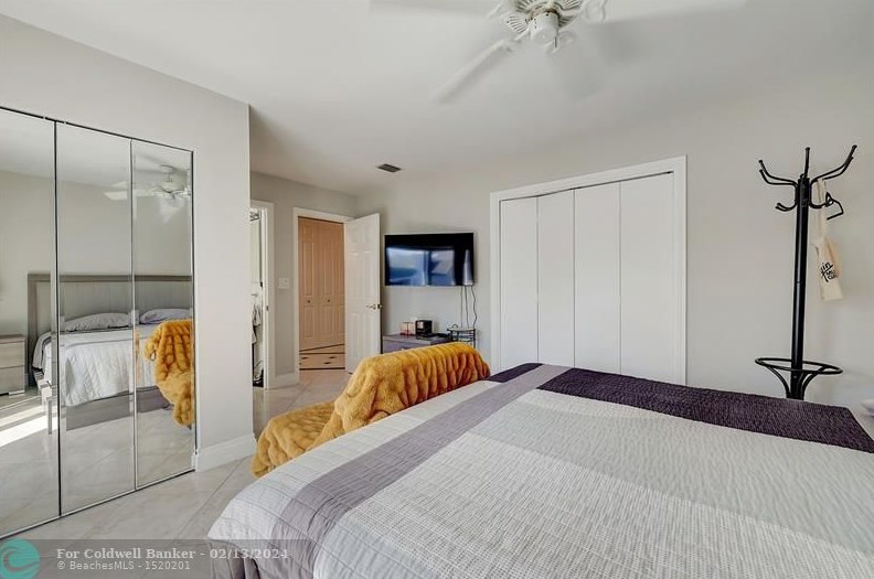 1118 Russell Dr, Boca Raton FL 33487-4222 exterior