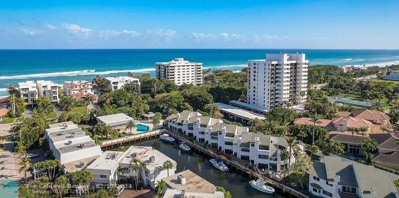 1118 Russell Dr, Boca Raton FL 33487-4222 exterior