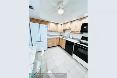 3100 NE 48th Ct, Unit #415, Lighthouse Point, FL 33064 - Photo 7