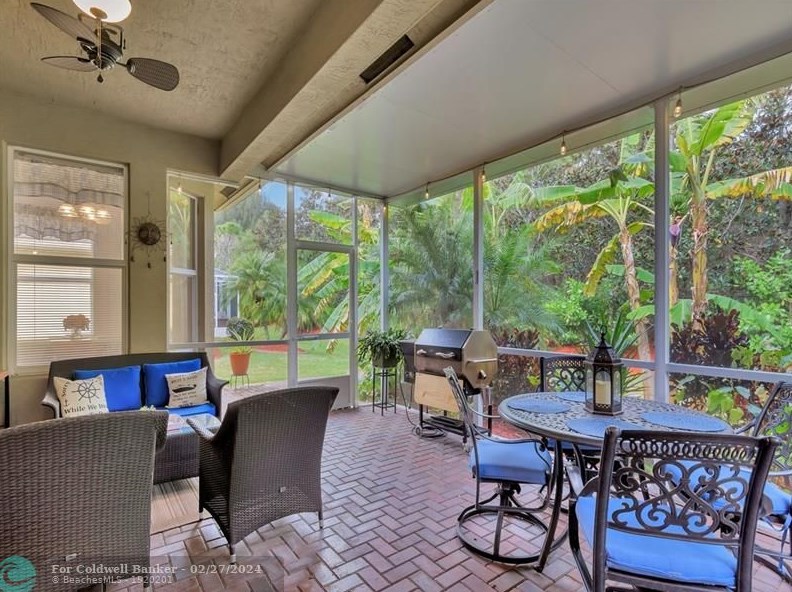 6240 Coverty Pl, Vero Beach FL  32966-6487 exterior