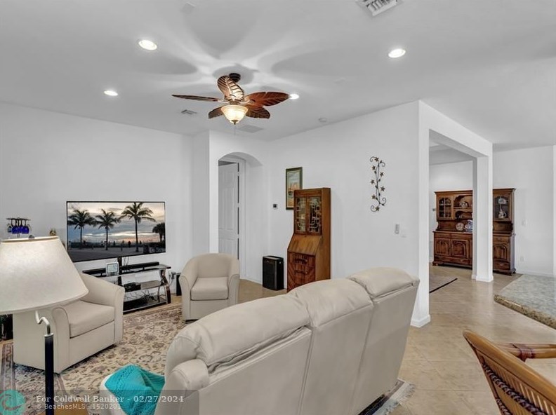 6240 Coverty Pl, Vero Beach FL  32966-6487 exterior