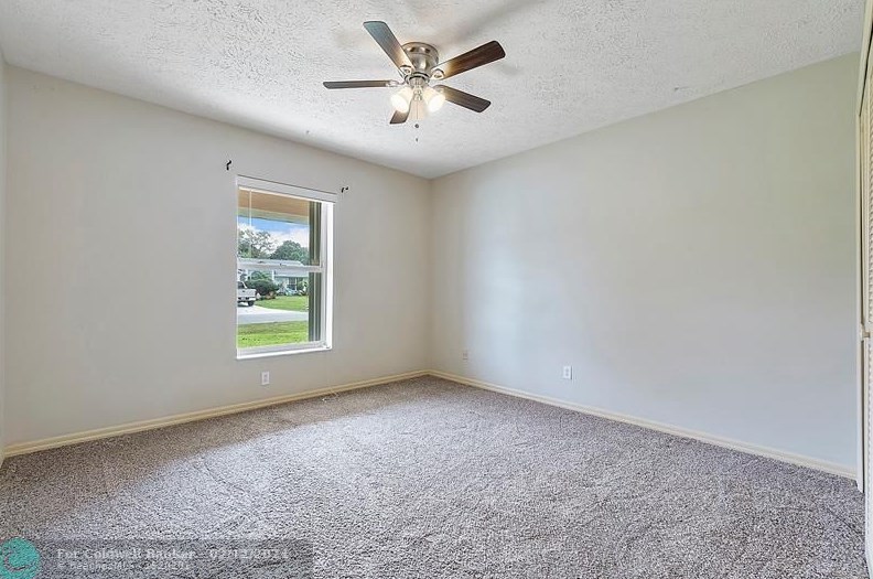 2158 Carnation Rd, Fort Pierce FL  34952-4925 exterior