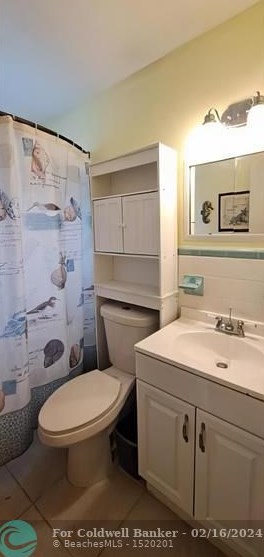 308 8 Dr, Okeechobee FL 34974-4543 exterior