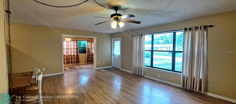 308 8 Dr, Okeechobee FL 34974-4543 exterior