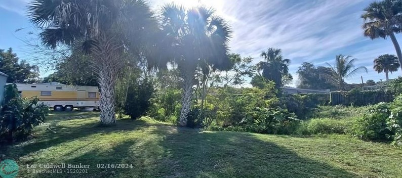 308 8 Dr, Okeechobee FL 34974-4543 exterior