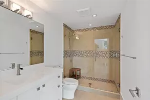 500 Isle of Capri Dr, Fort Lauderdale, FL 33301 - Photo 25