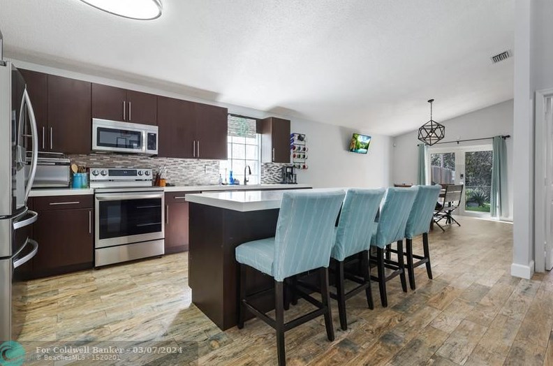 20524 5th St, Hollywood FL  33029-3464 exterior