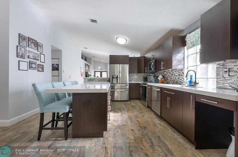 20524 5th St, Hollywood FL  33029-3464 exterior