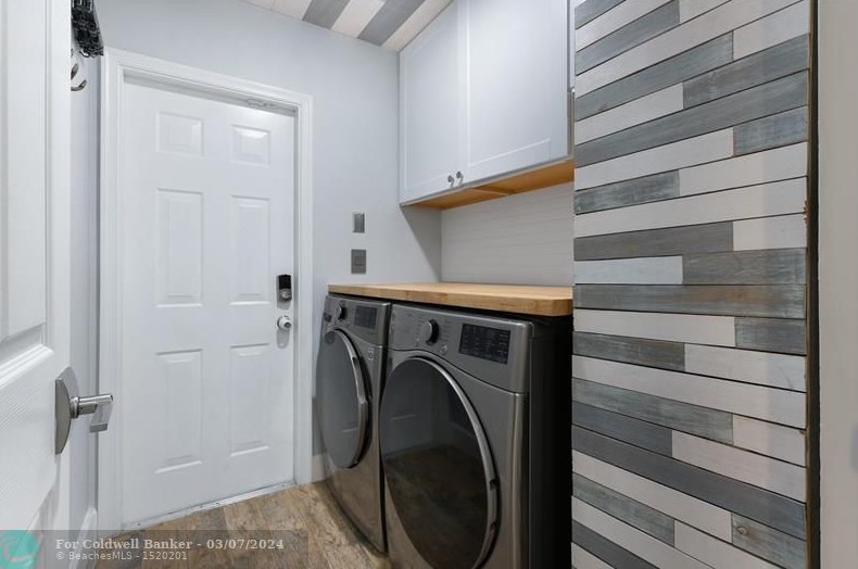 20524 5th St, Hollywood FL  33029-3464 exterior