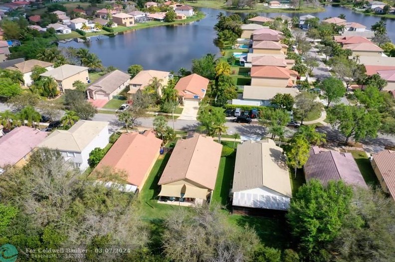 20524 5th St, Hollywood FL  33029-3464 exterior