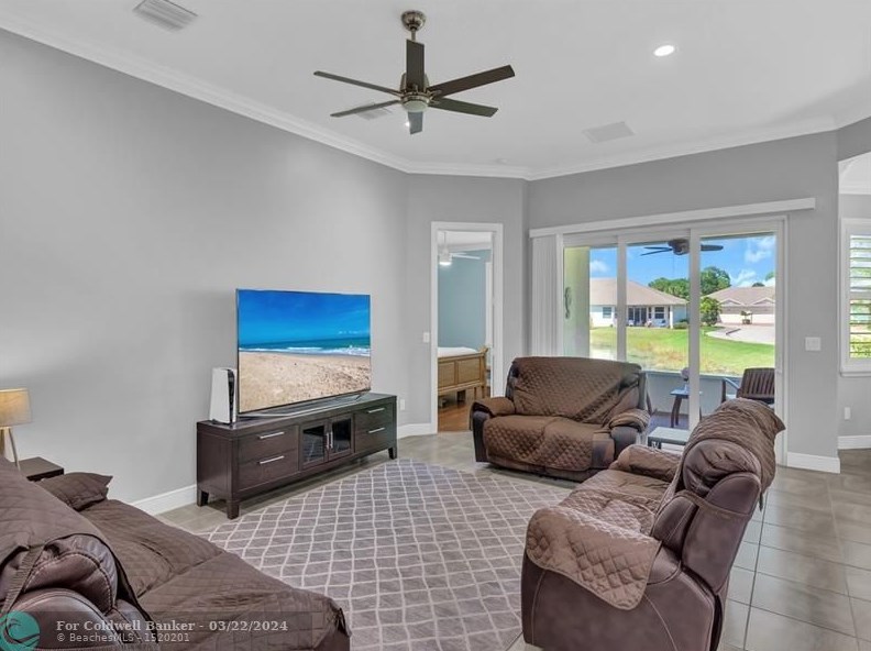 1868 Red Oak Ter, Vero Beach FL  32966 exterior
