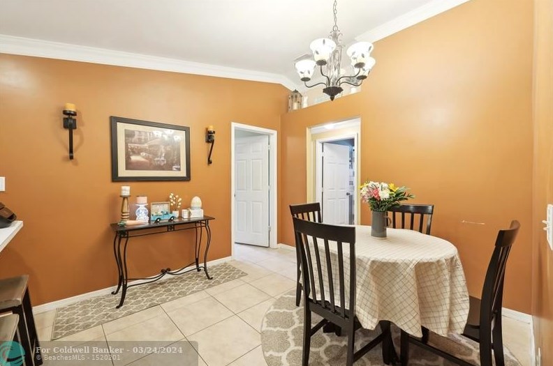 465 Eyerly Ave, Fort Pierce FL  34983-2903 exterior