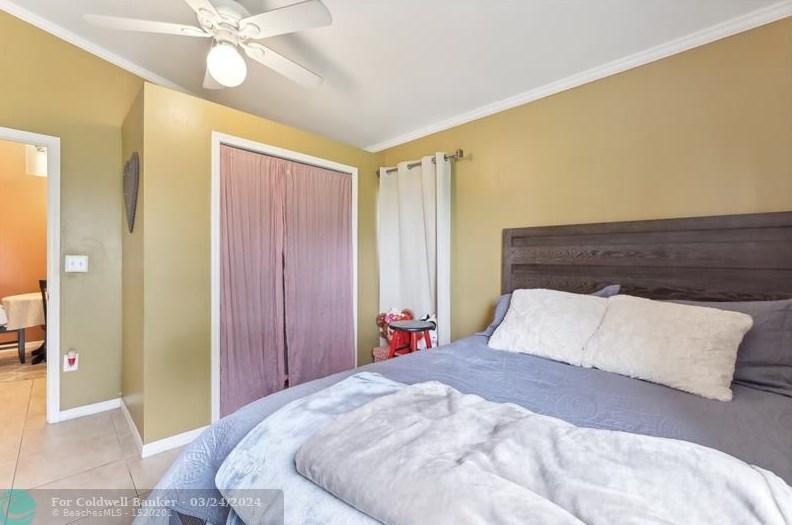 465 Eyerly Ave, Fort Pierce FL  34983-2903 exterior