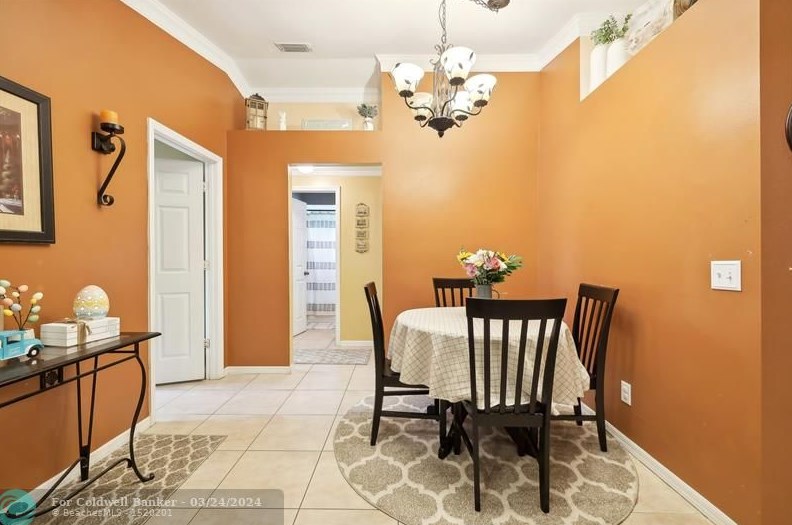 465 Eyerly Ave, Fort Pierce FL  34983-2903 exterior