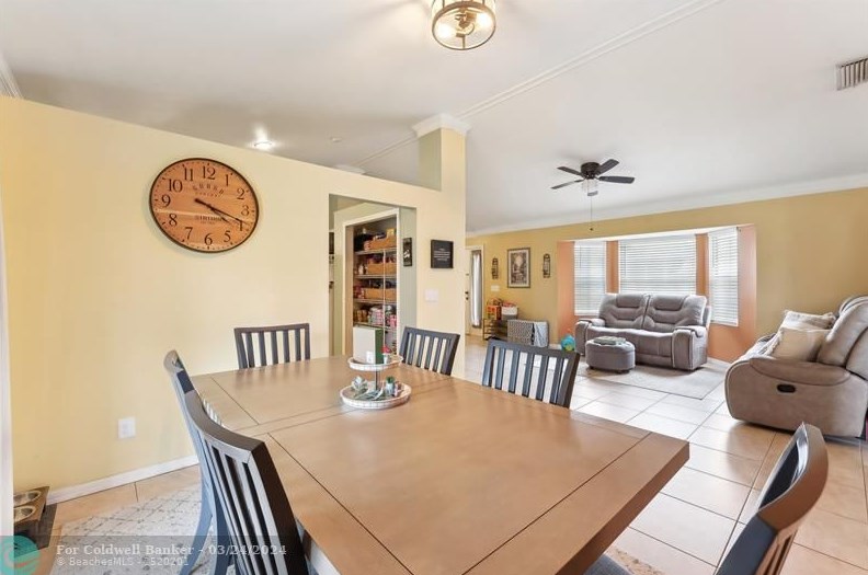 465 Eyerly Ave, Fort Pierce FL  34983-2903 exterior