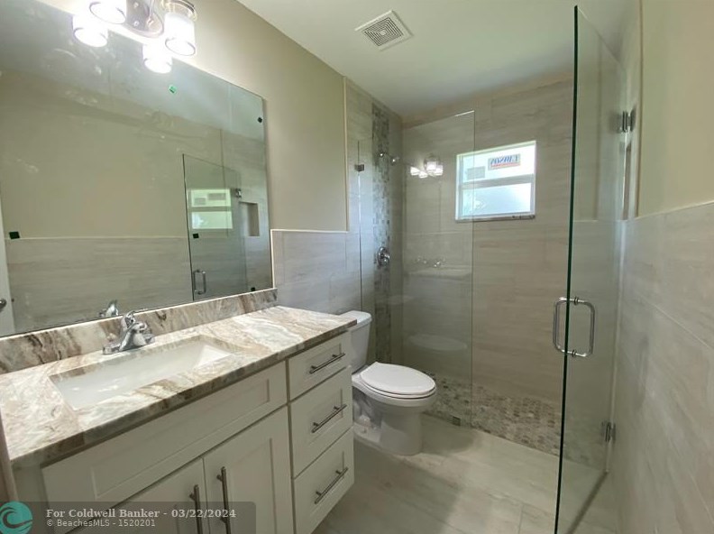 1050 Consolata Ave, Fort Pierce FL  34953-2877 exterior