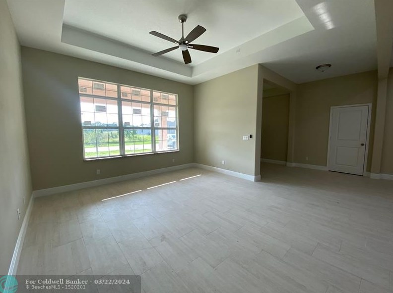 1050 Consolata Ave, Fort Pierce FL  34953-2877 exterior