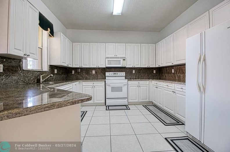 2080 99th Ave, Hollywood FL 33024-1416 exterior